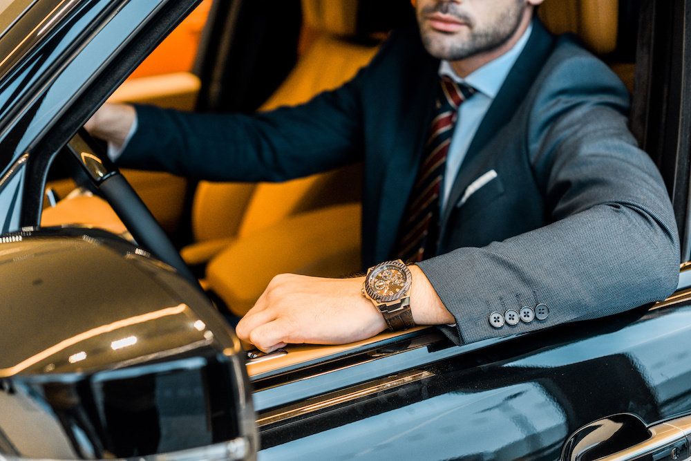 is hamilton a luxury watch you should buy?